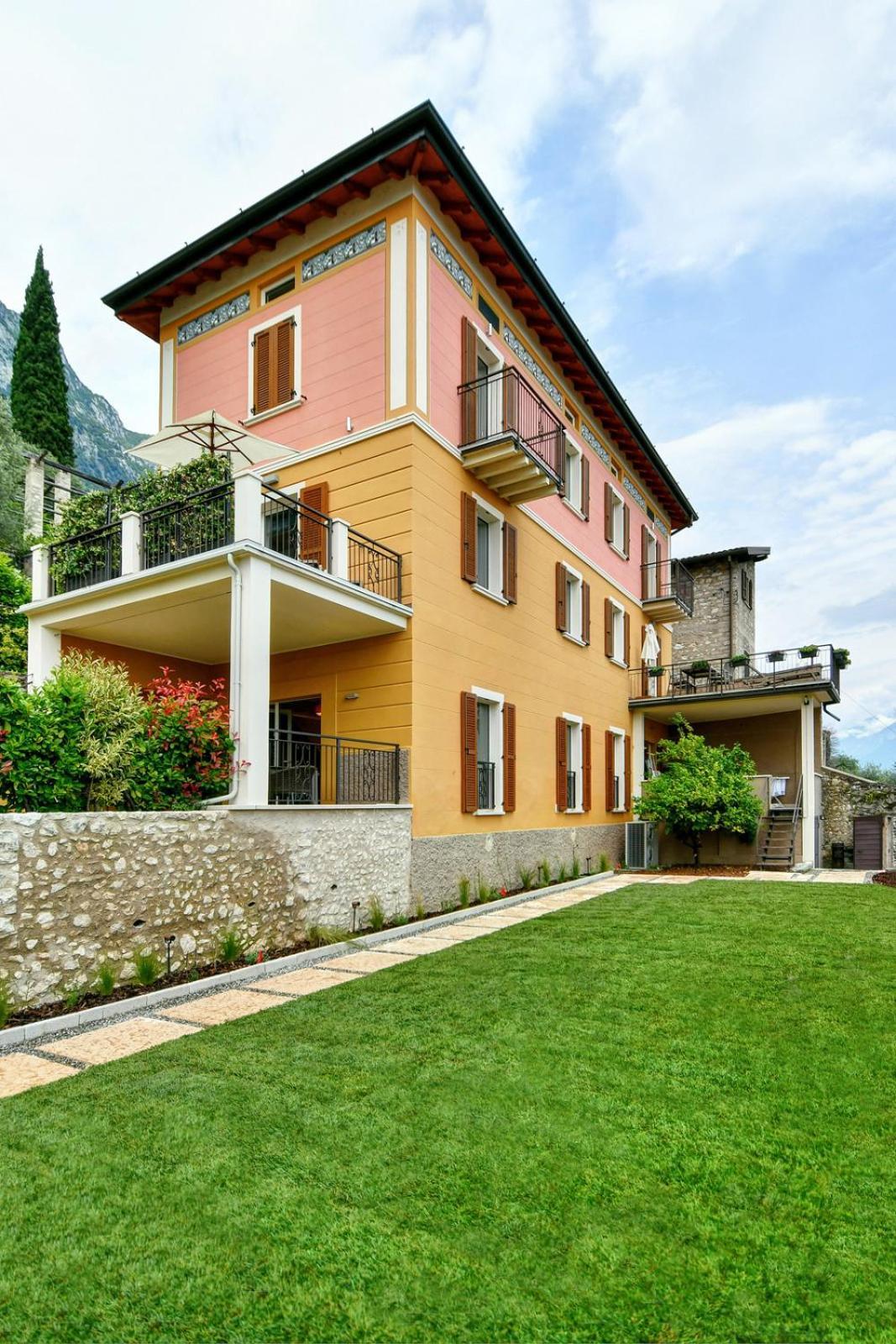 Il Sogno Sul Lago การ์ญาโน ภายนอก รูปภาพ
