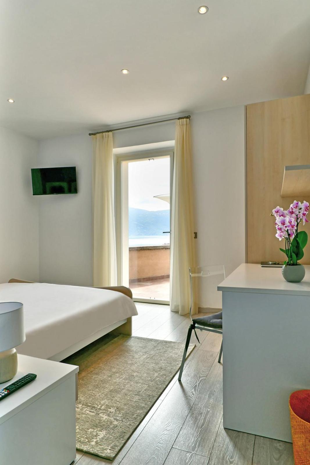 Il Sogno Sul Lago การ์ญาโน ภายนอก รูปภาพ